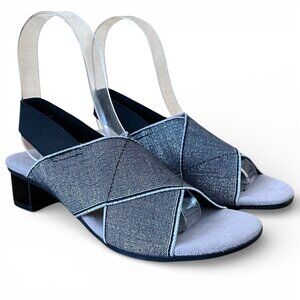 Charleston Shoe Company Womens Alhambra Comfort Heels Sz 5 Silver Sandal Preppy